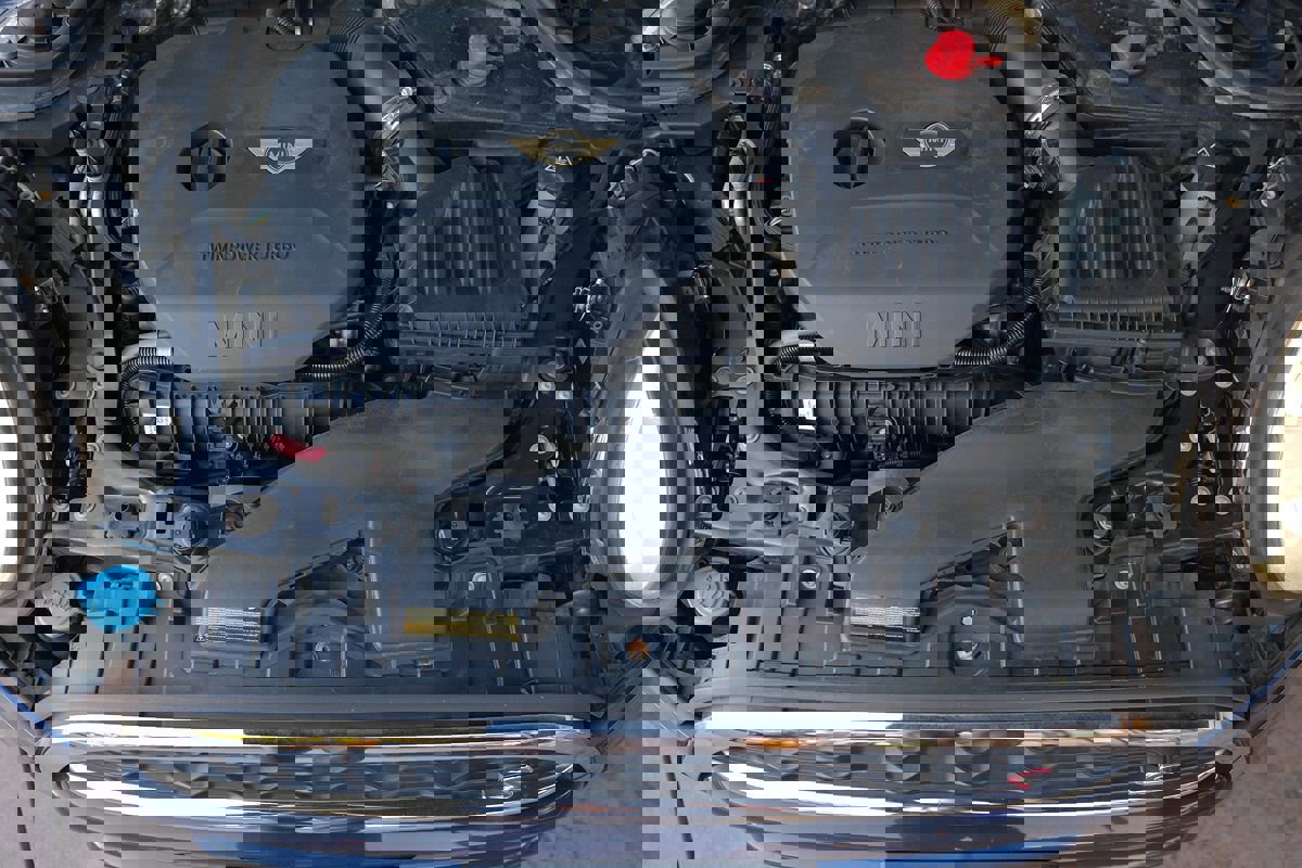 Used 2014 MINI Cooper S image 10