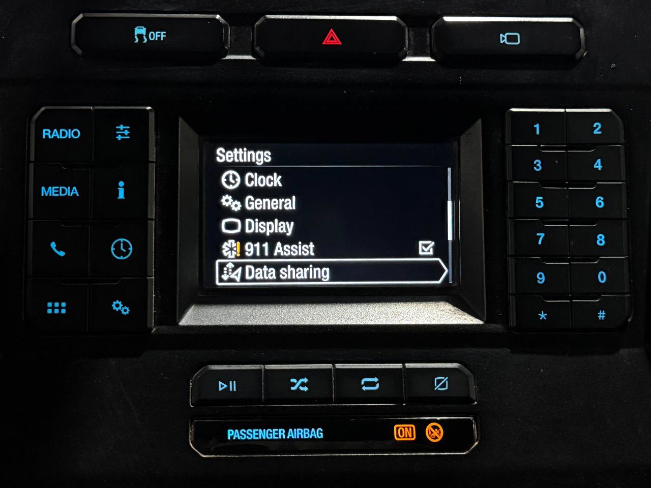 Used 2022 Ford F250 XL w/ Power Equipment Group AWD/4WD image 5