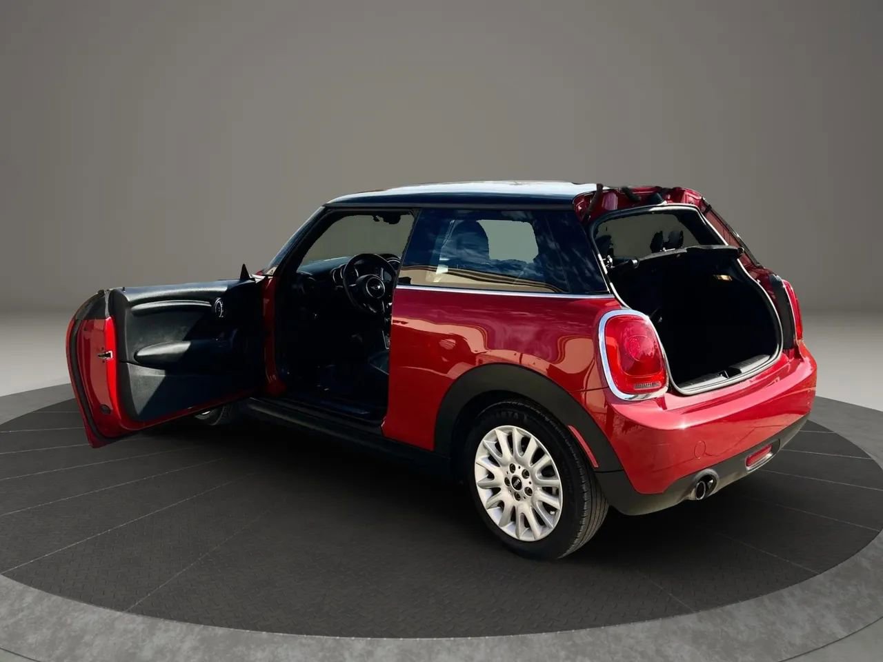 Used 2016 MINI Cooper 2-Door Hardtop image 39