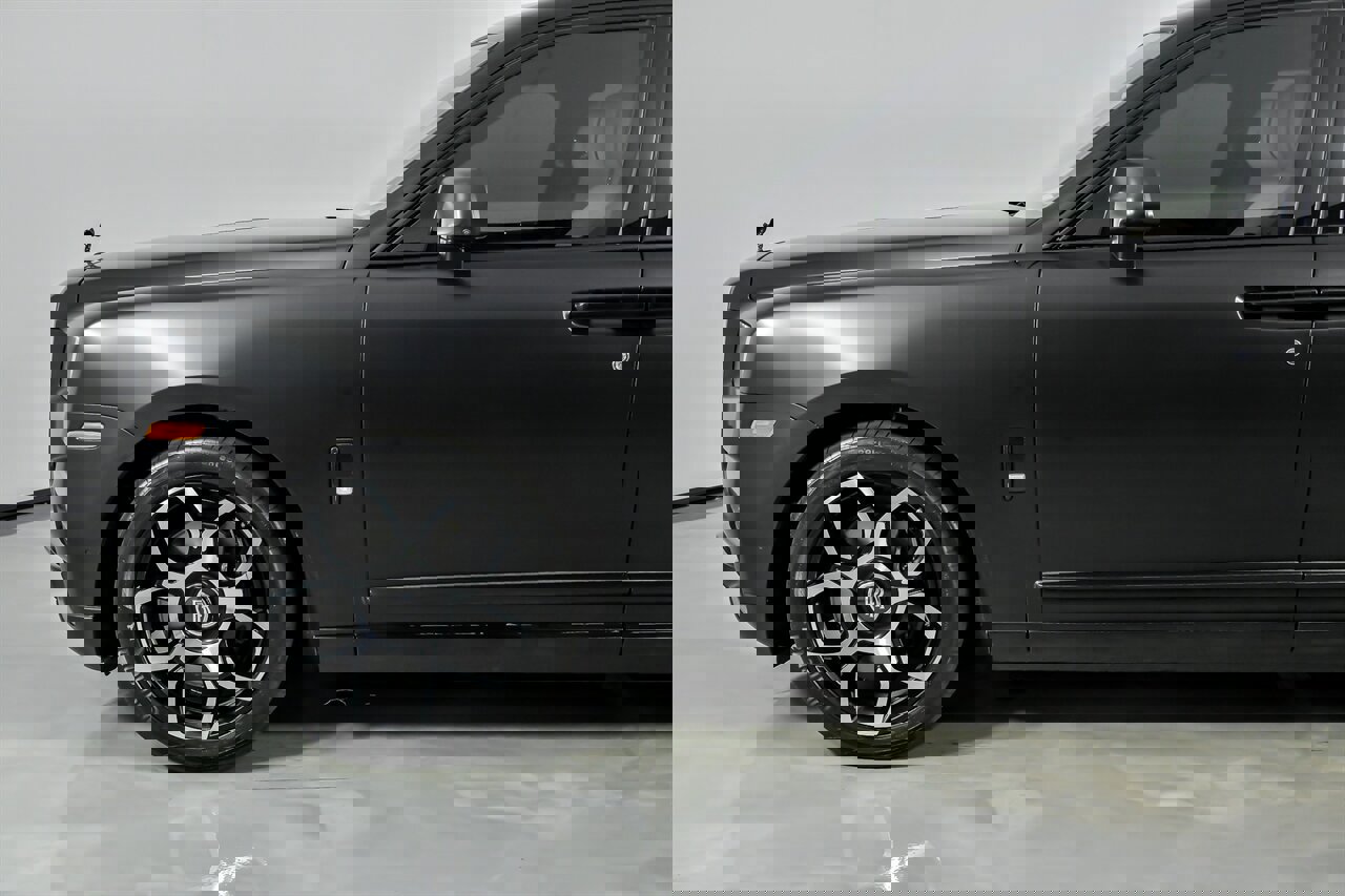 Used 2019 Rolls-Royce Cullinan image 7