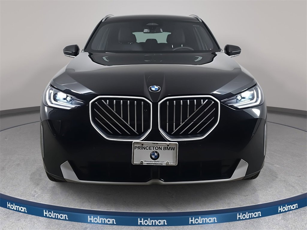 Used 2025 BMW X3 xDrive30i w/ Premium Package image 3