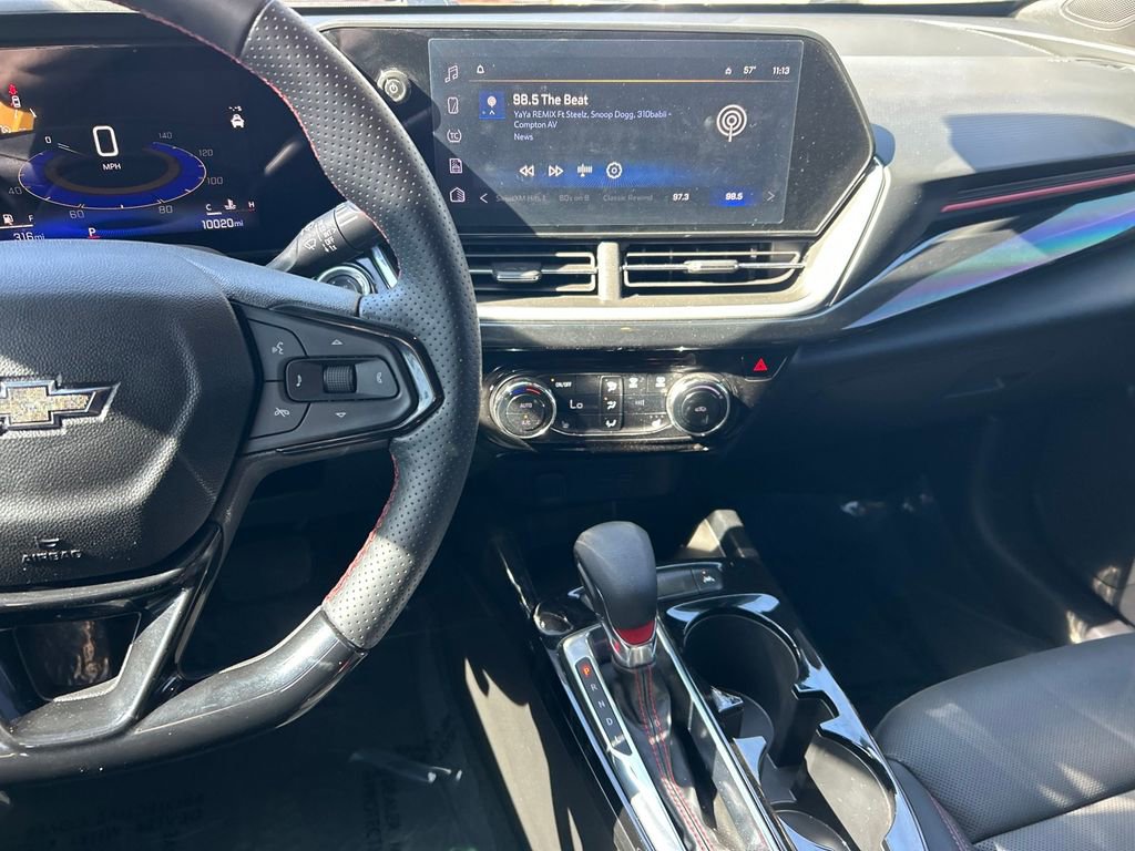 Used 2024 Chevrolet Trax RS image 17