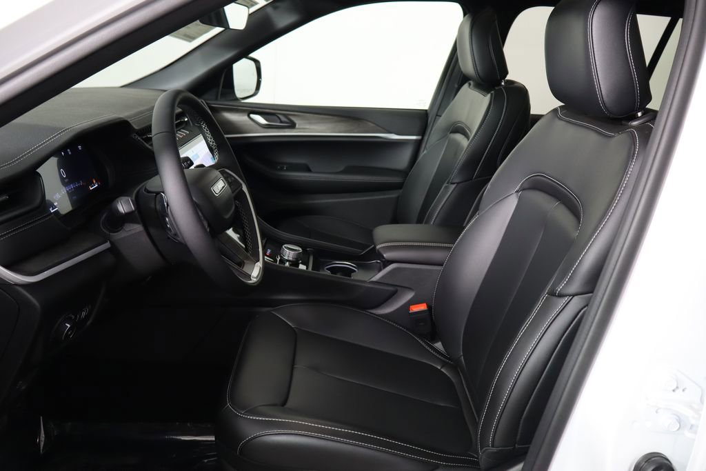 New 2026 Jeep Grand Cherokee Limited w/ Limited Altitude Package image 13