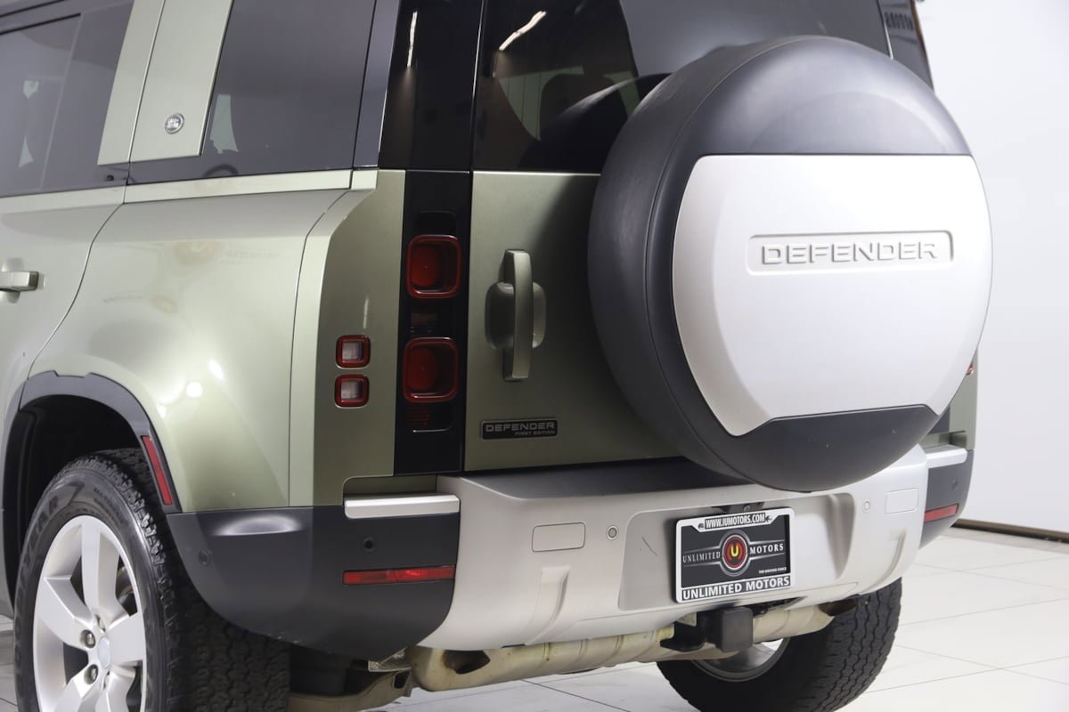 Used 2020 Land Rover Defender 110 First Edition AWD/4WD image 23