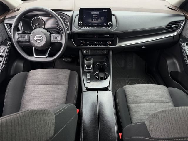 Used 2023 Nissan Rogue SV image 11