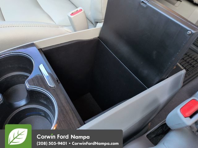 Used 2020 Toyota Sienna XLE w/ XLE Navigation Package AWD/4WD image 19