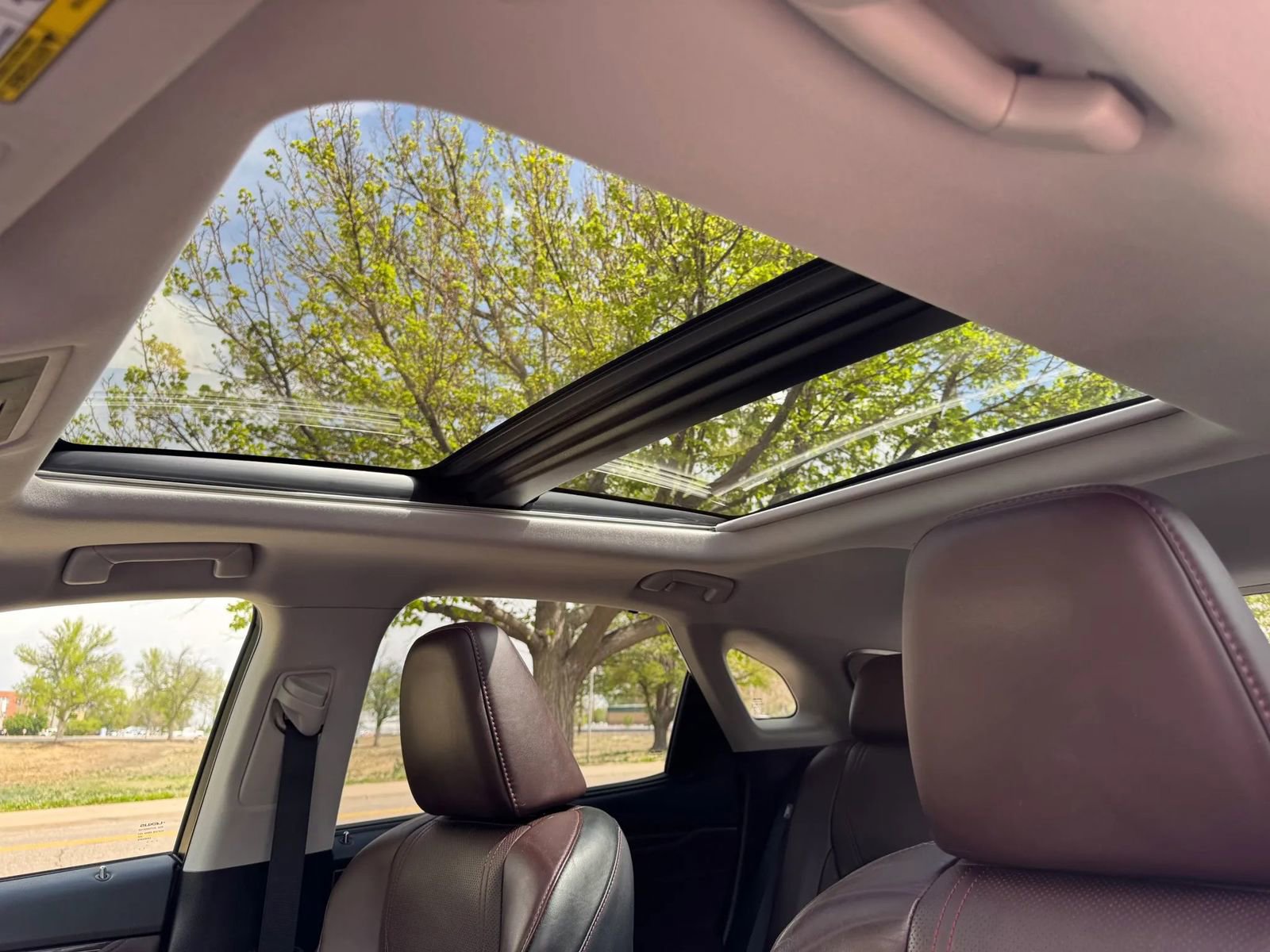 Used 2017 Lexus RX 450h AWD w/ Luxury Package image 29