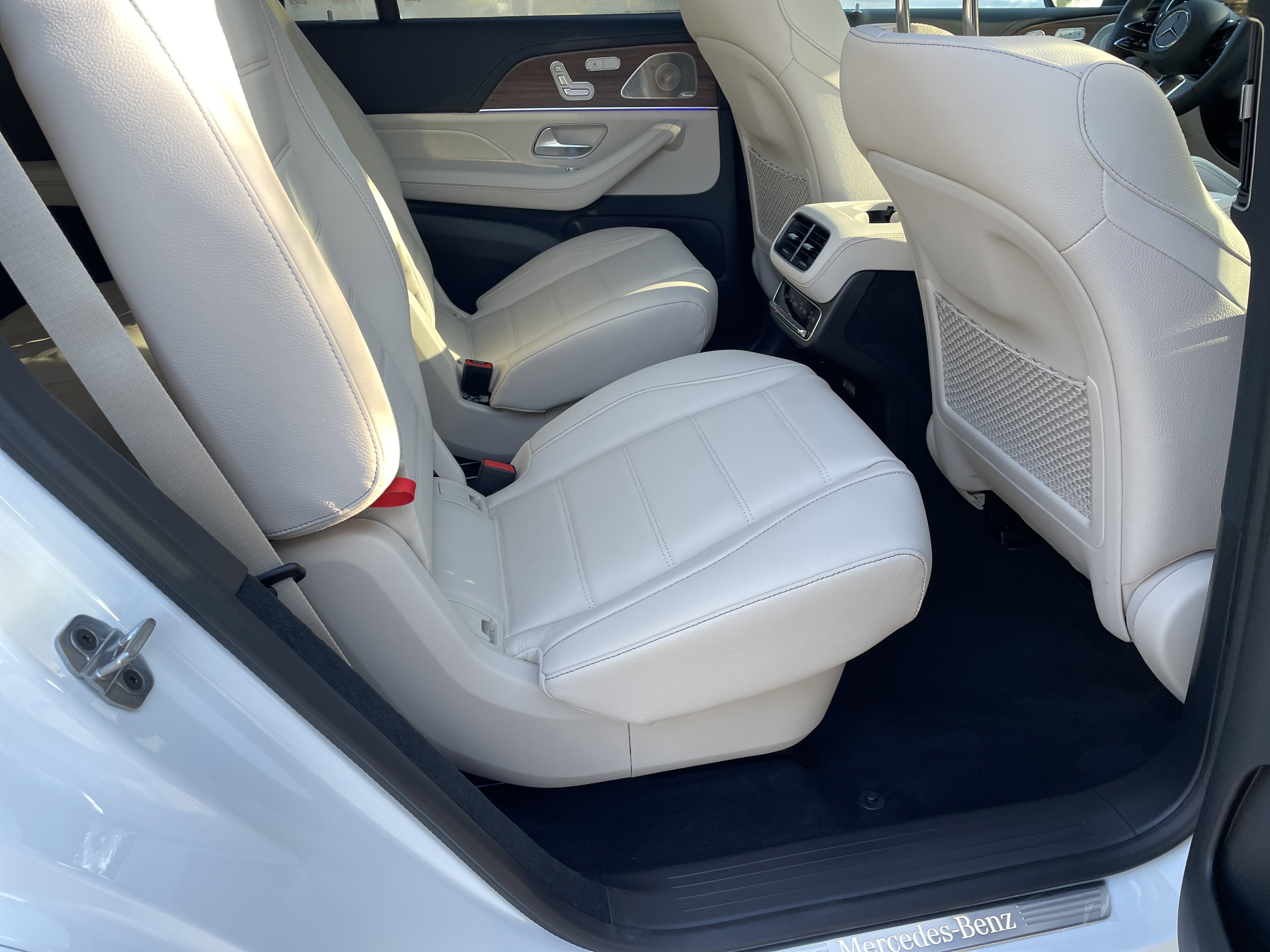 New 2026 Mercedes-Benz GLS 580 4MATIC image 42