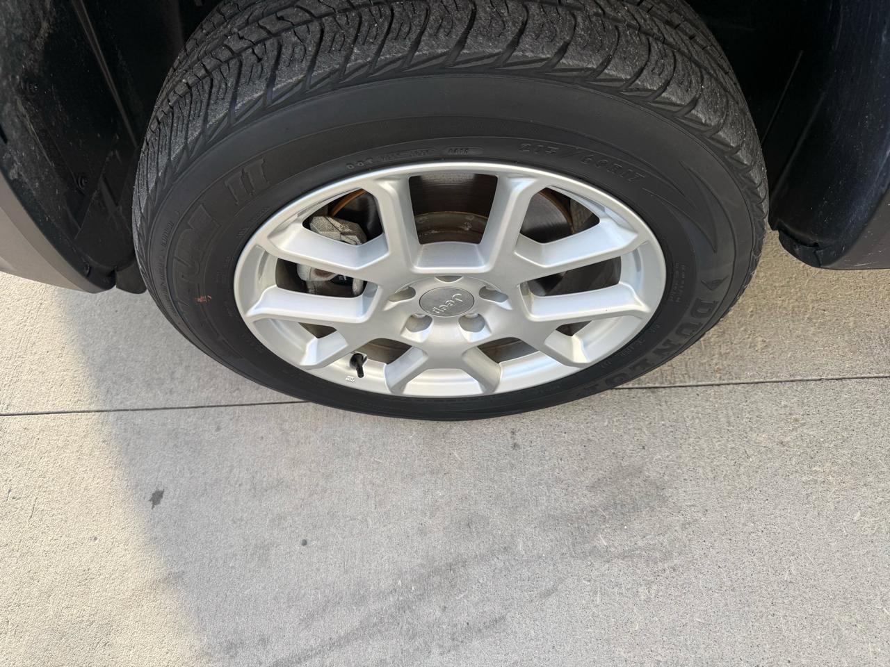 Used 2020 Jeep Renegade Latitude image 9