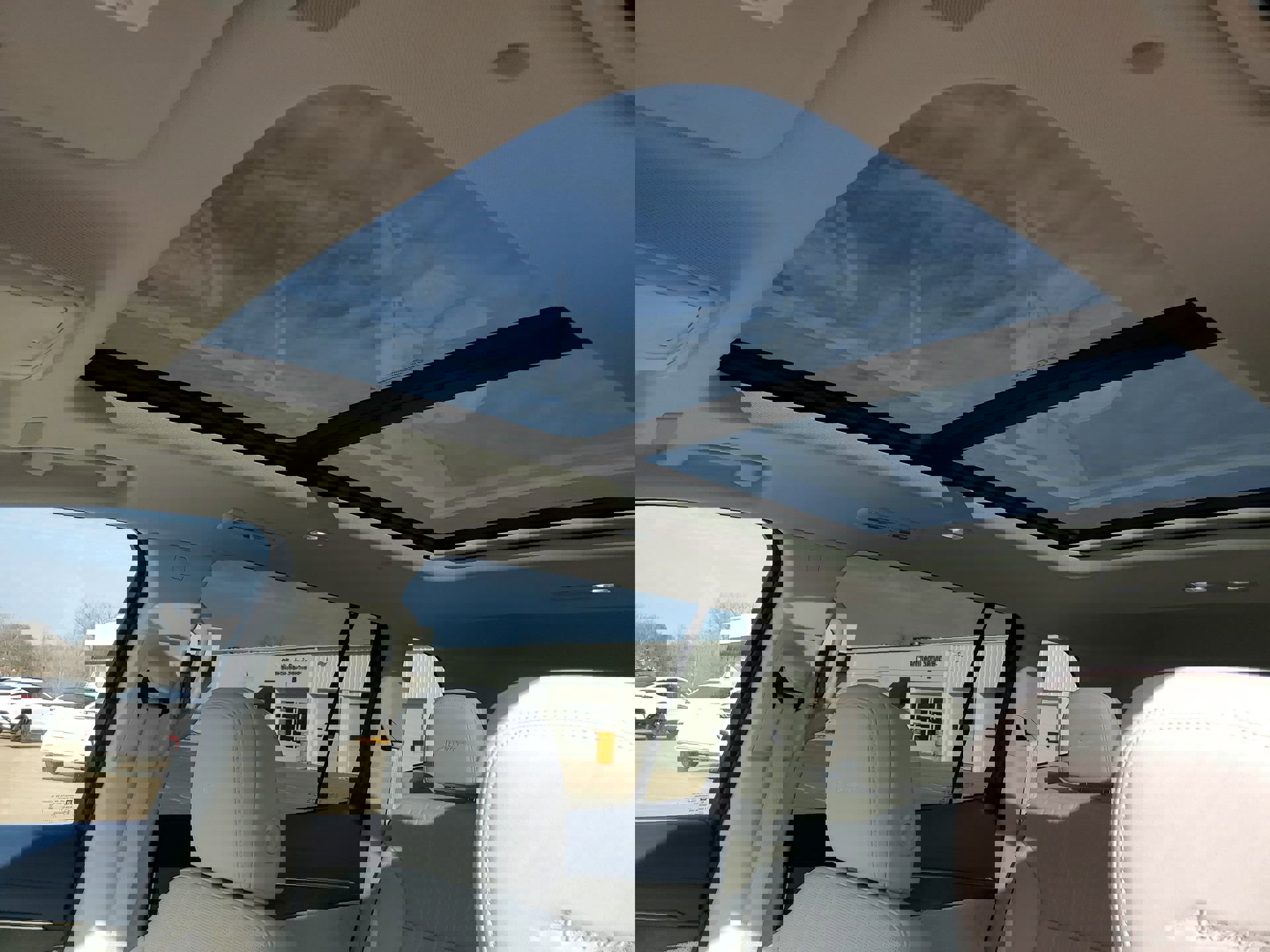 Used 2025 Buick Enclave Avenir image 27