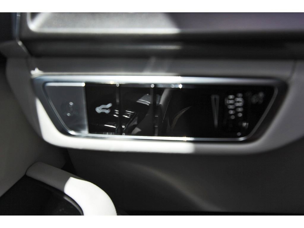 New 2026 Cadillac Vistiq Luxury AWD/4WD image 15