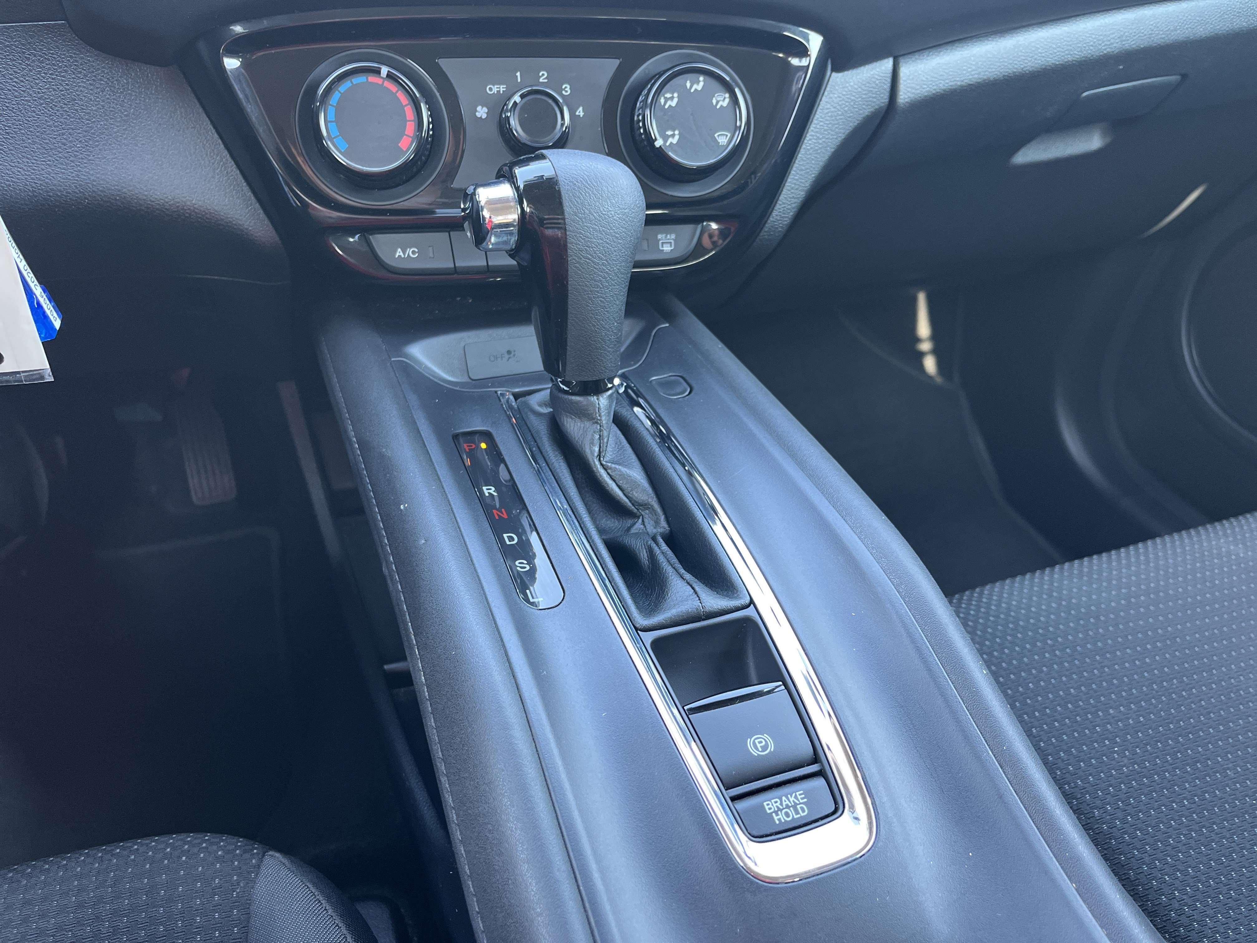 Certified 2020 Honda HR-V LX image 9