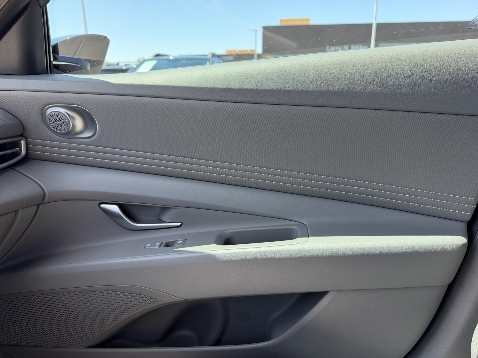 Certified 2025 Hyundai Elantra Sport FWD image 17