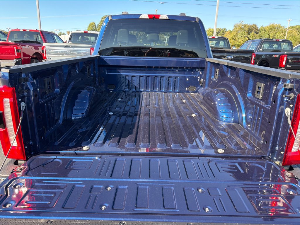 New 2027 Ford F250 XLT w/ XLT Premium Package AWD/4WD image 9