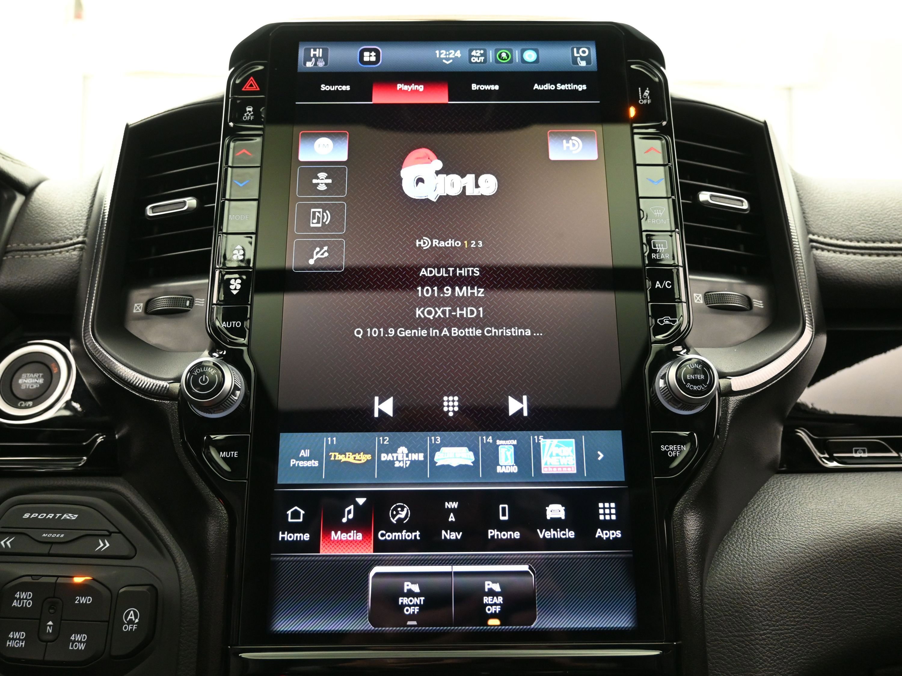 Used 2025 RAM 1500 Rebel w/ Rebel Level 2 Equipment Group image 32