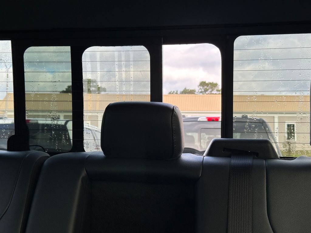 New 2026 Ford F250 Lariat w/ Black Appearance Package image 78