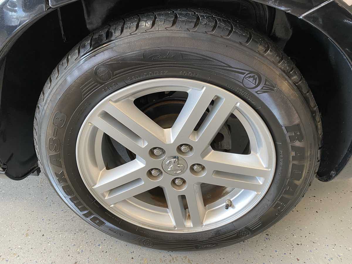 Used 2010 Dodge Avenger R/T w/ Premium Convenience Group FWD image 25