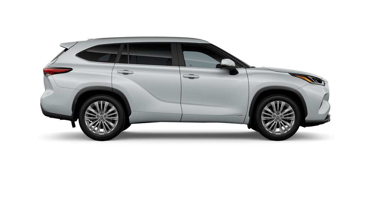 New 2026 Toyota Highlander Platinum image 12