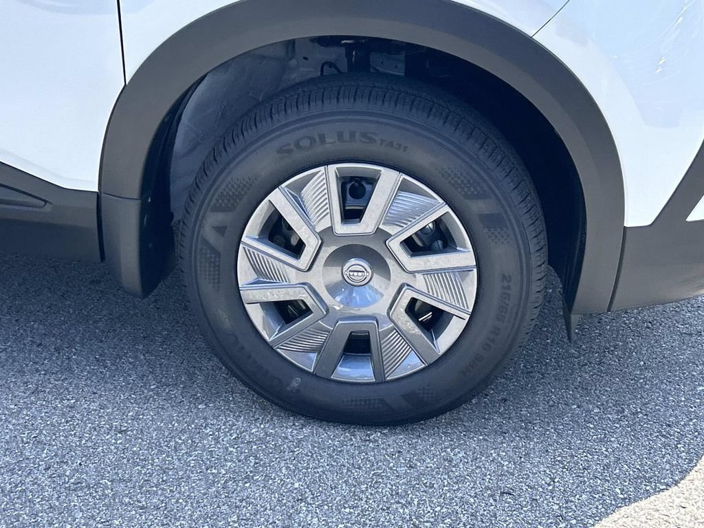 New 2026 Nissan Kicks S FWD image 9
