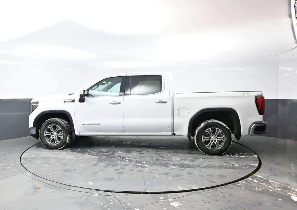 Used 2025 GMC Sierra 1500 SLT image 11