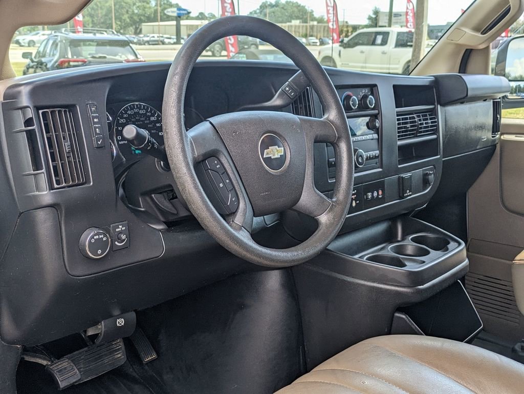 Used 2020 Chevrolet Express 3500 Extended w/ Driver Convenience Package image 12