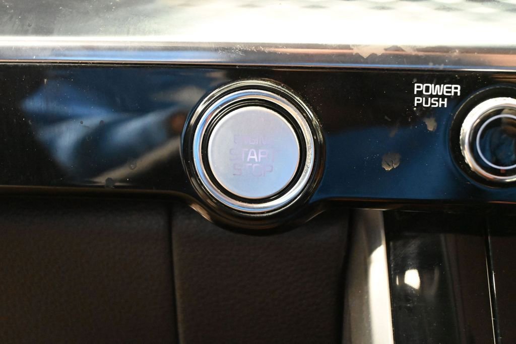 Used 2024 Kia Carnival SX Prestige FWD image 20