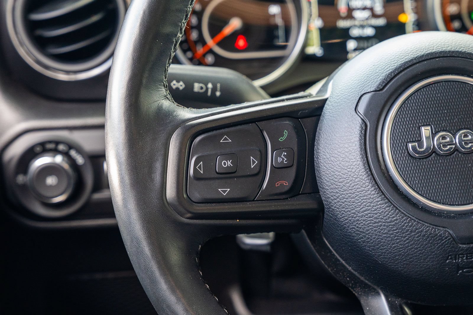 Used 2022 Jeep Wrangler Unlimited Sport AWD/4WD image 29