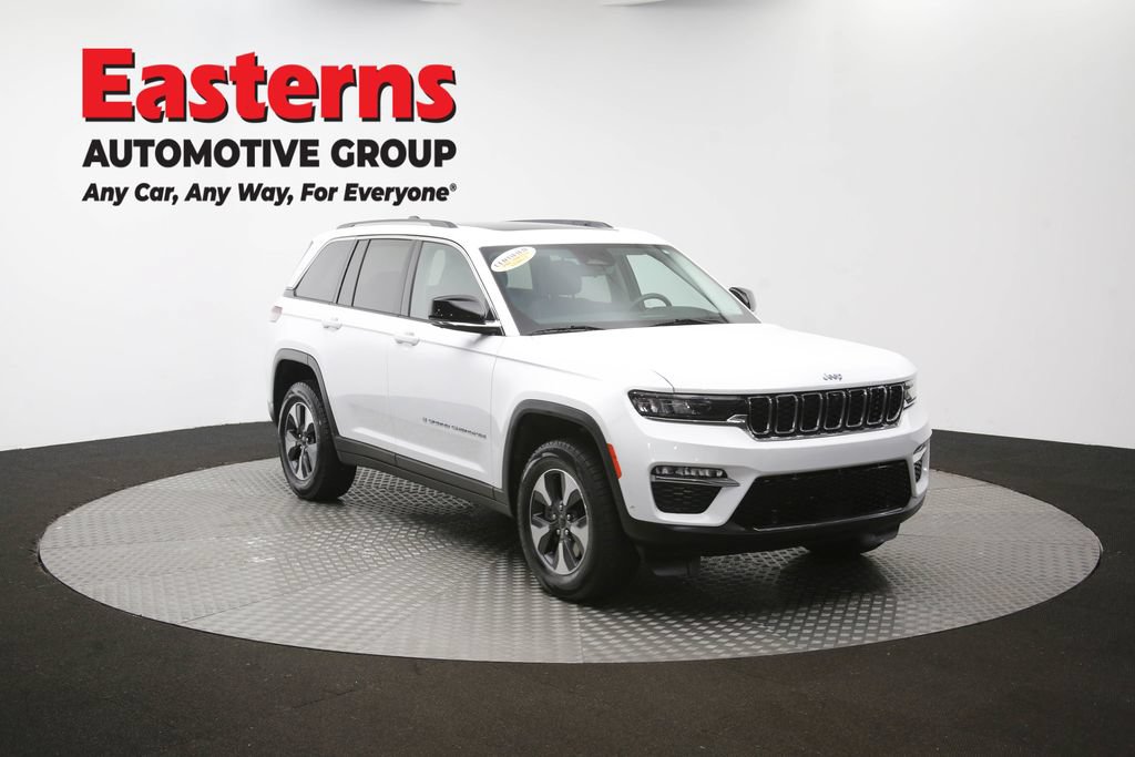 Used 2022 Jeep Grand Cherokee Limited 4xe w/ Luxury Tech Group II AWD/4WD image 53