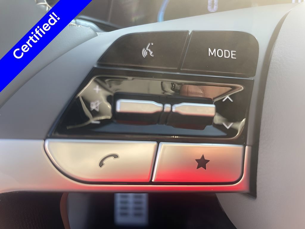 Used 2025 Hyundai Elantra Sport FWD image 14
