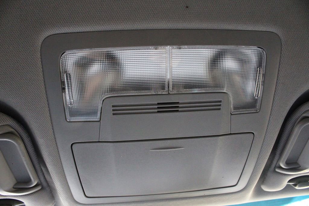 Used 2015 Toyota Camry SE FWD image 33