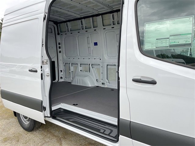 New 2025 Mercedes-Benz Sprinter 2500 image 8