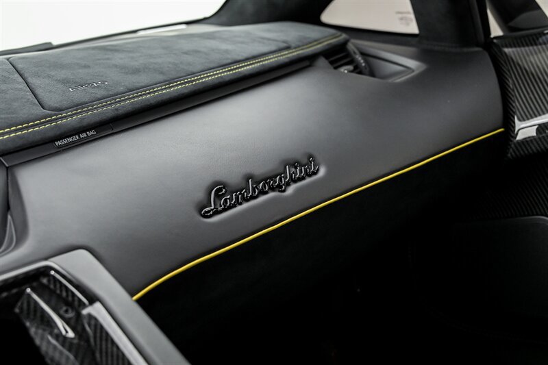 Used 2017 Lamborghini Aventador LP 750-4 Superveloce AWD/4WD image 22
