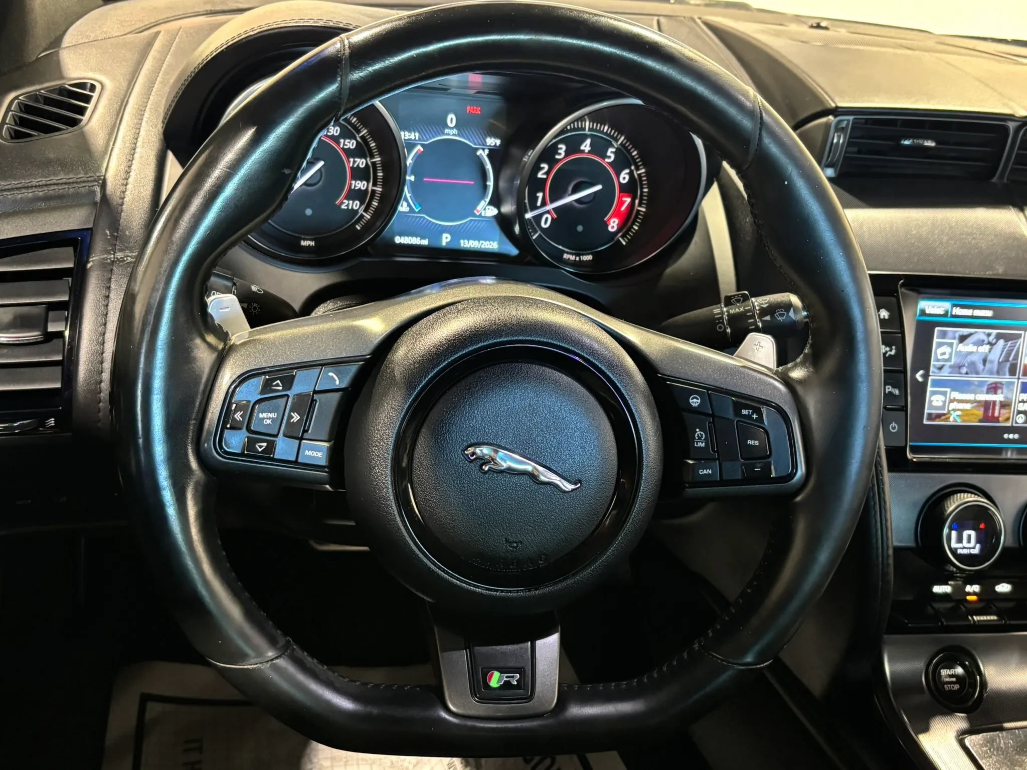 Used 2017 Jaguar F-TYPE R AWD/4WD image 17