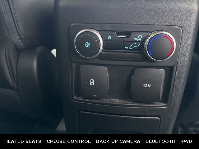 Used 2022 Ford Explorer XLT w/ Class IV Trailer Tow Package image 18