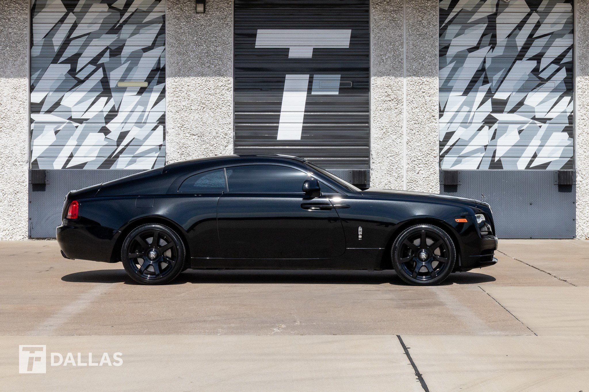 Used 2017 Rolls-Royce Wraith RWD image 18