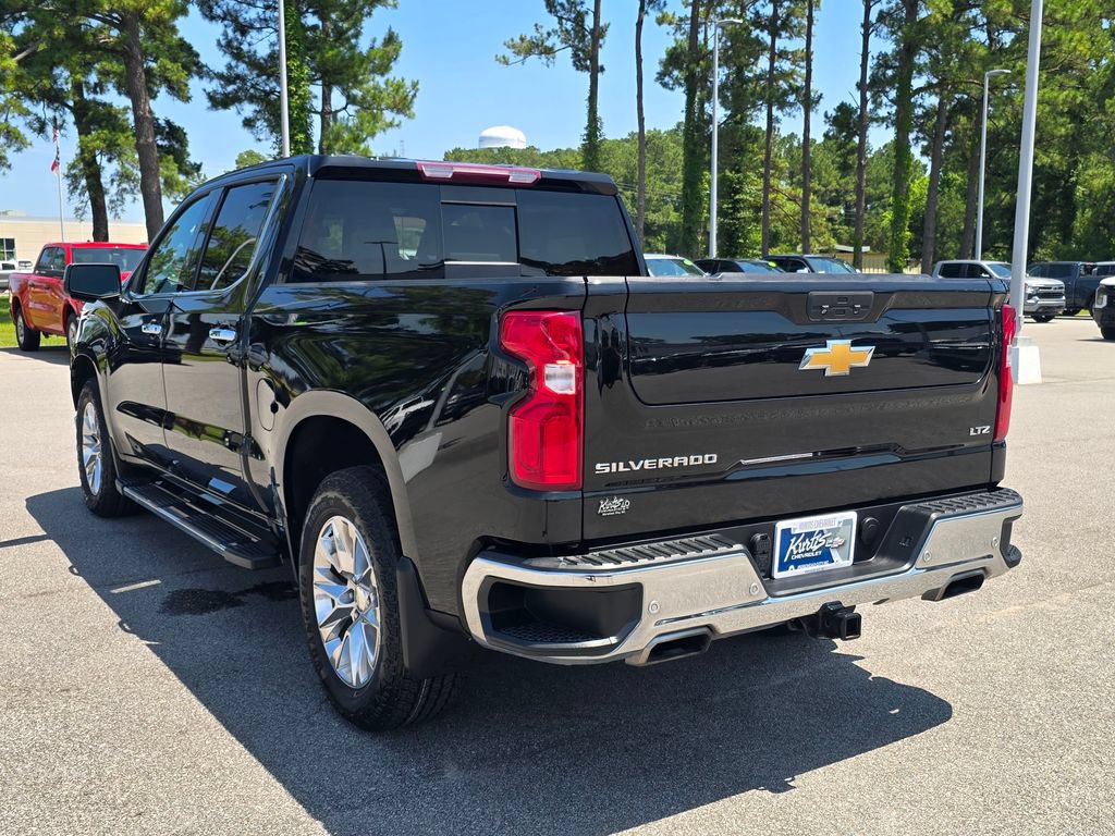 Certified 2022 Chevrolet Silverado 1500 LTZ w/ Safety Package II AWD/4WD image 3