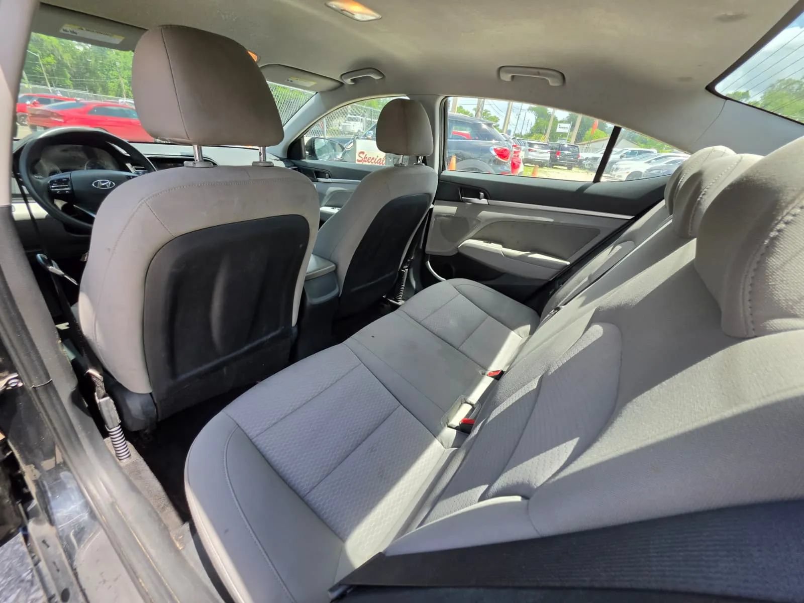 Used 2020 Hyundai Elantra SEL FWD image 10