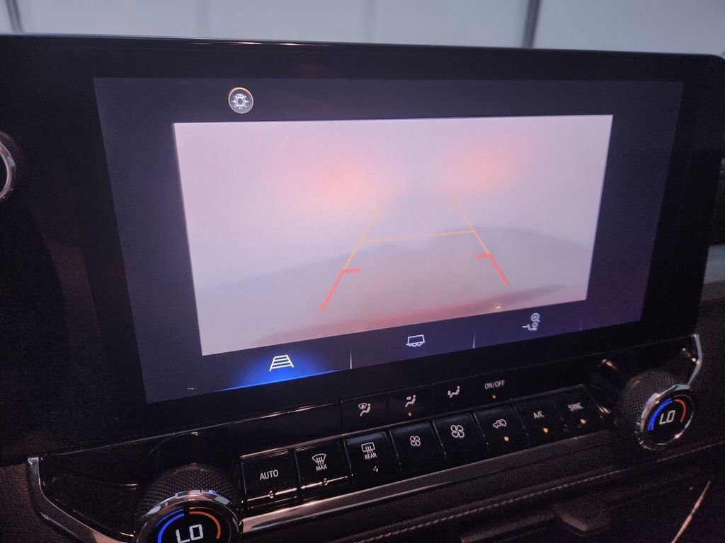 Used 2023 Chevrolet Colorado LT w/ LT Convenience Package AWD/4WD image 17