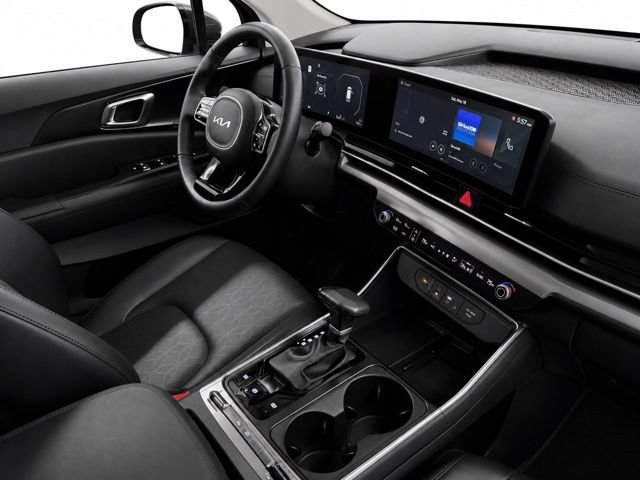 Used 2026 Kia Carnival SX w/ SX Dark Edition Package FWD image 32