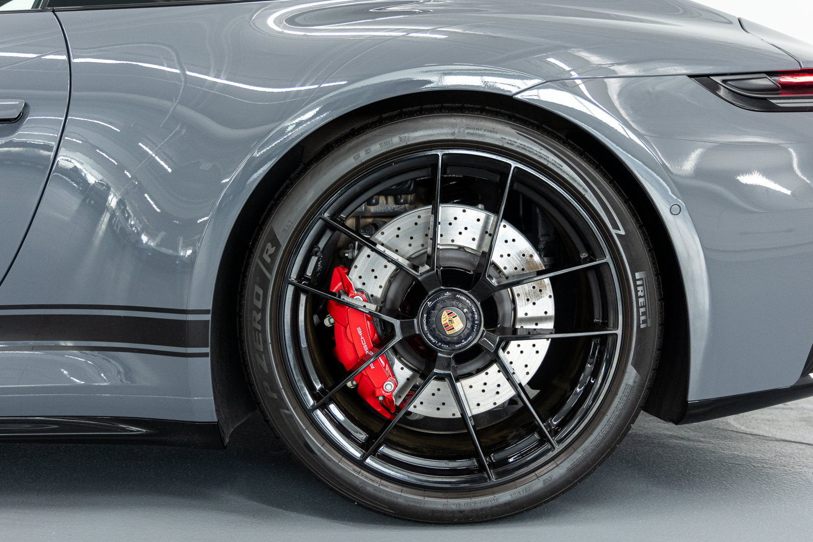 Used 2026 Porsche 911 Carrera GTS RWD image 16