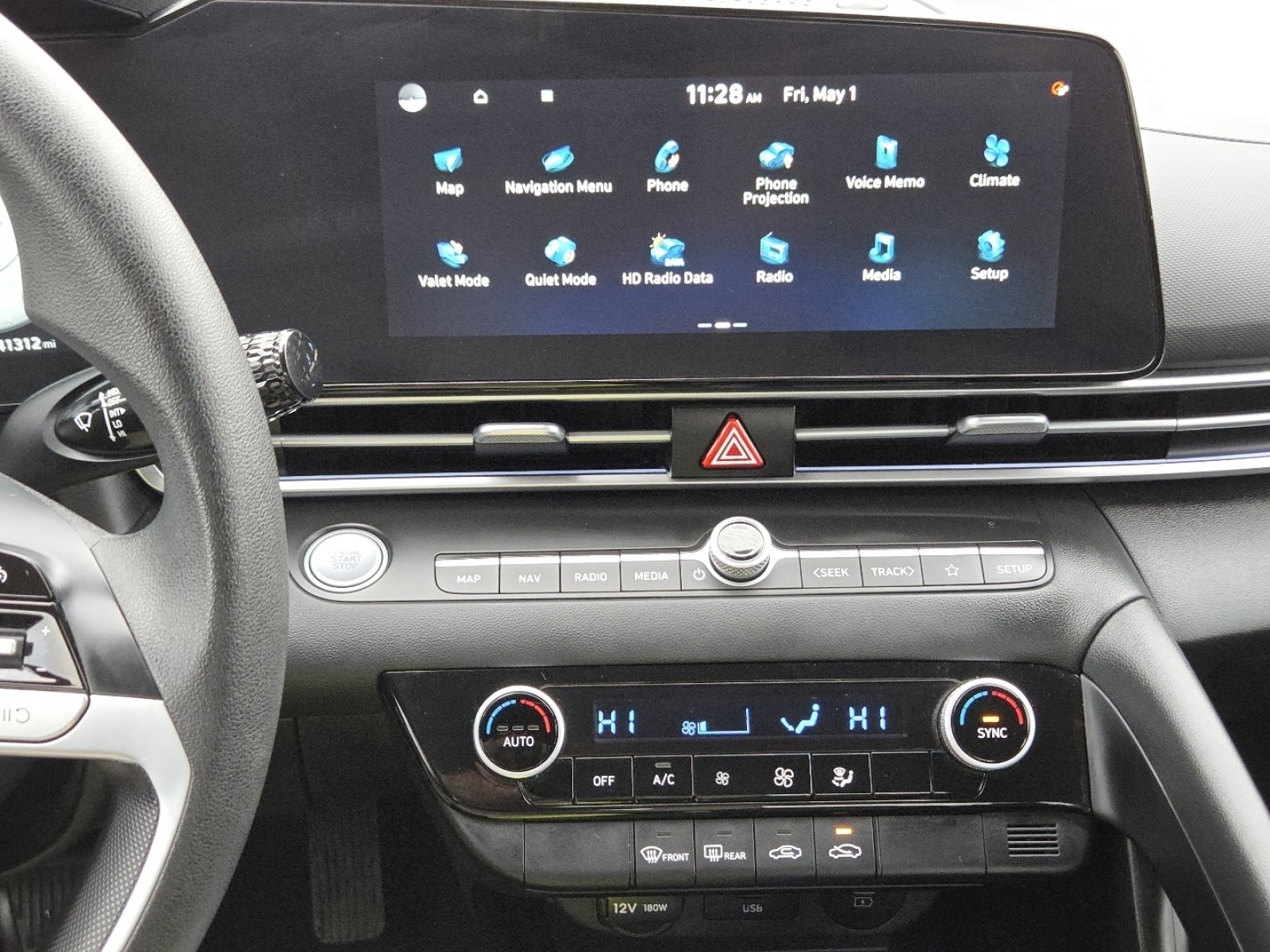 Used 2024 Hyundai Elantra SEL FWD image 31