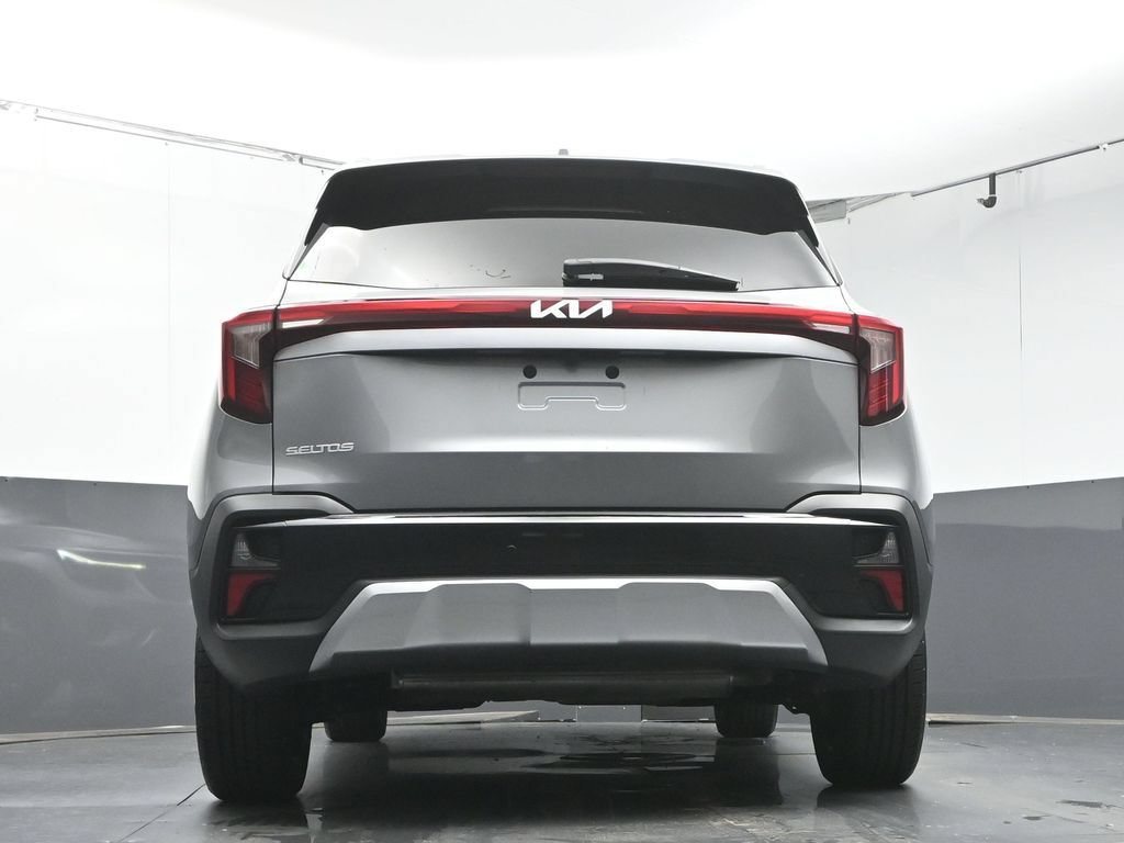 Used 2025 Kia Seltos S FWD image 34
