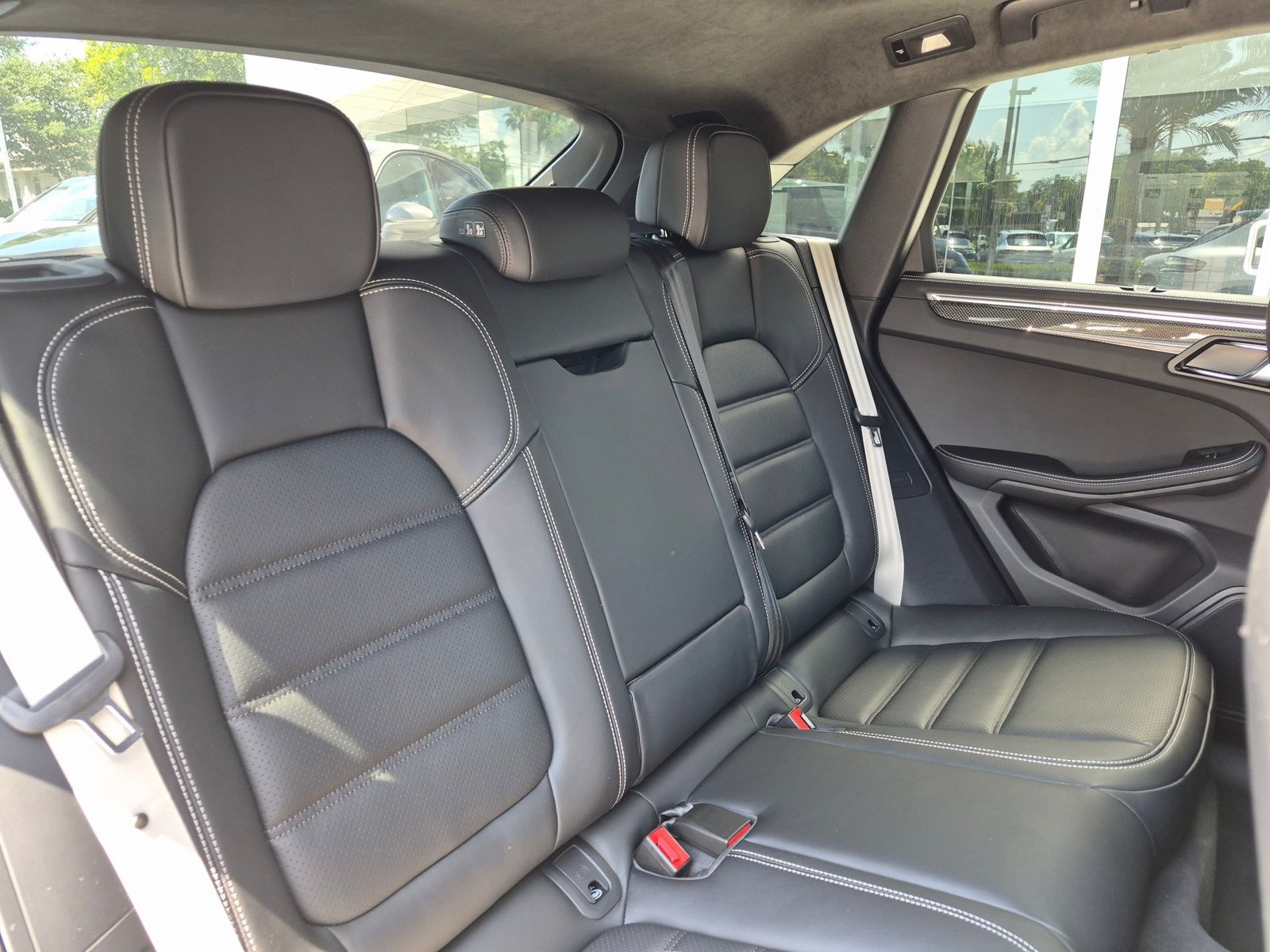 Certified 2026 Porsche Macan GTS AWD/4WD image 24