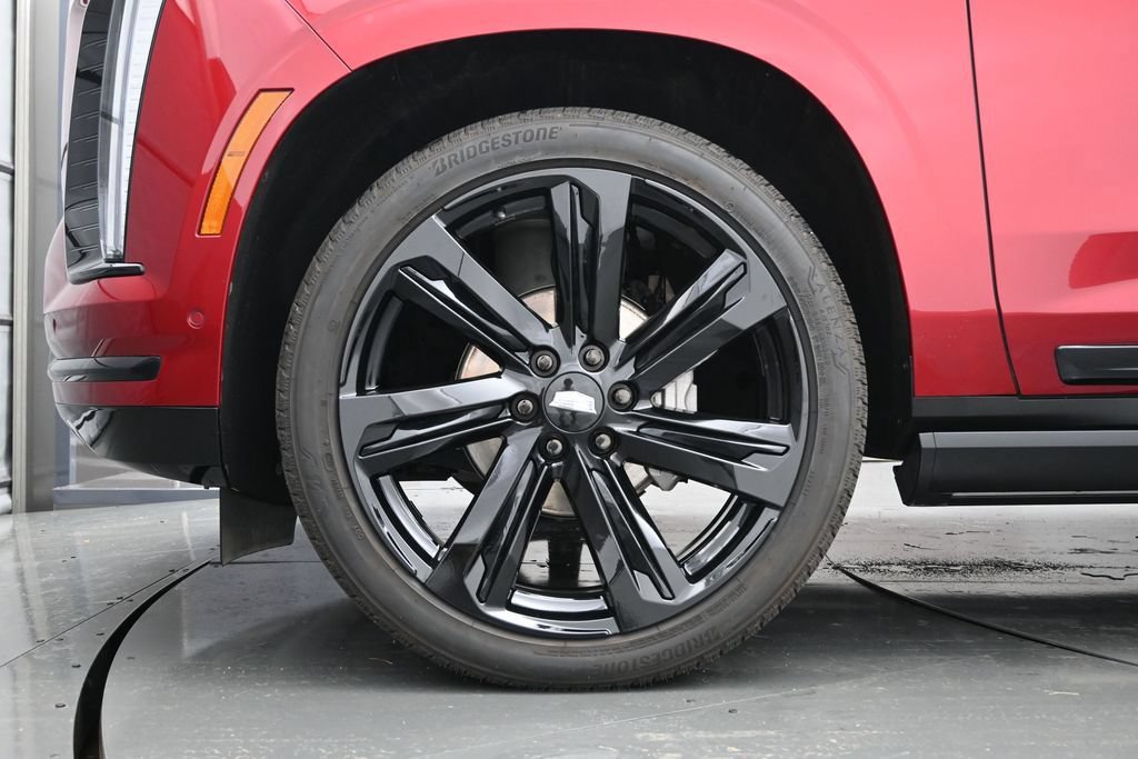 Used 2025 Cadillac Escalade ESV Sport Platinum w/ LPO, Floor Liner Package AWD/4WD image 8