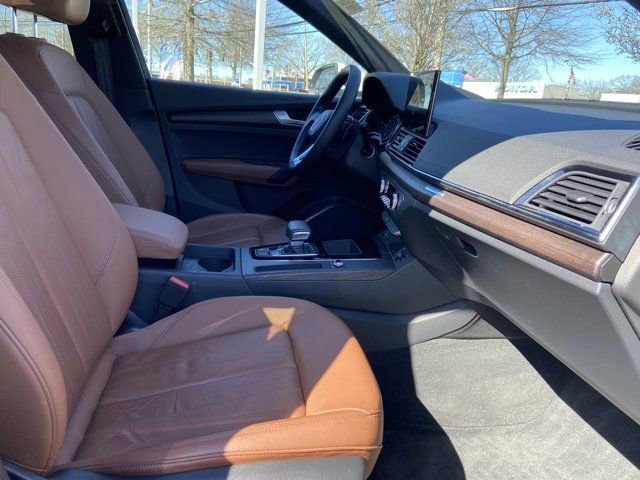 Certified 2023 Audi Q5 Premium w/ Convenience Package AWD/4WD image 24