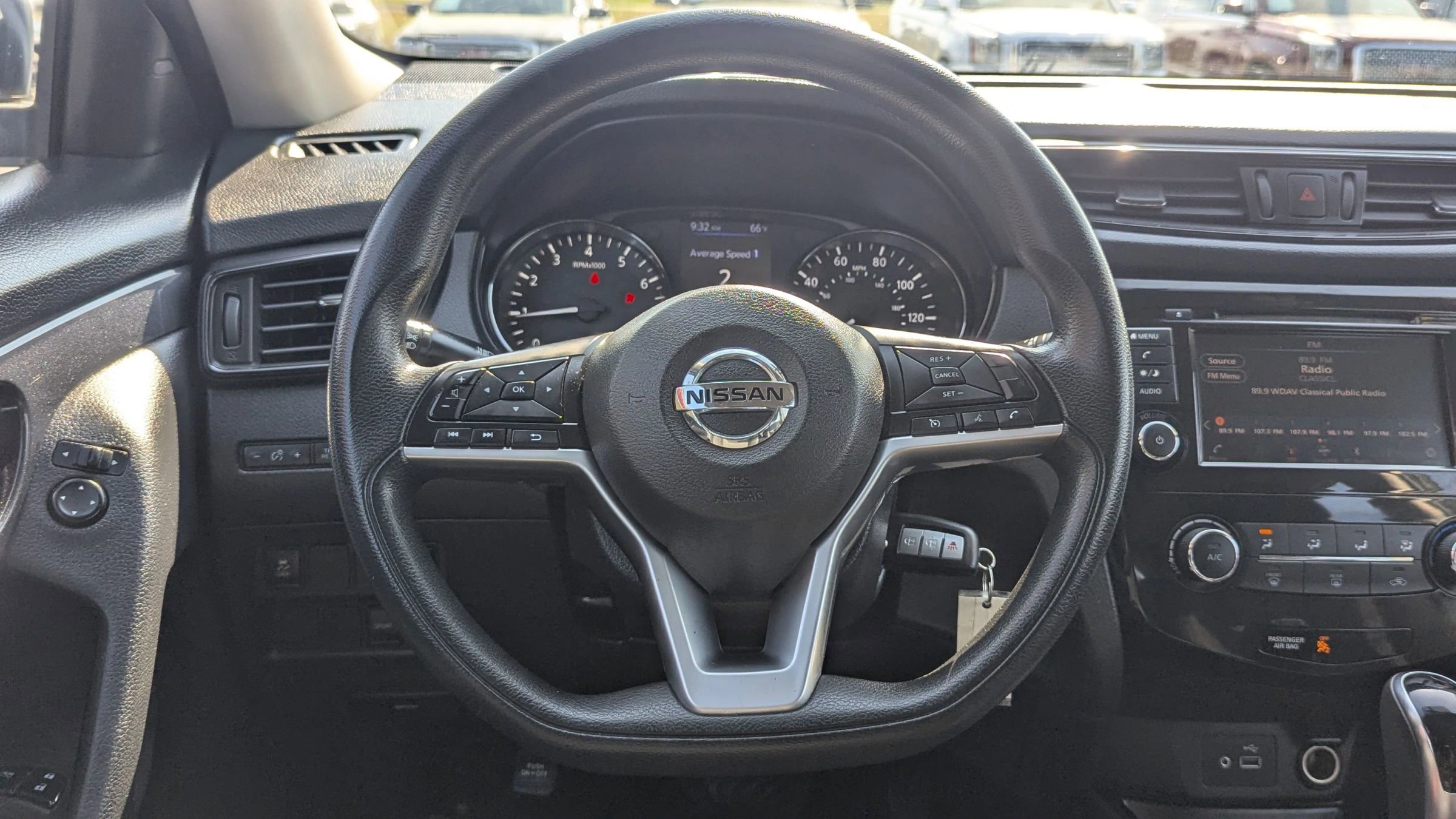 Used 2018 Nissan Rogue S FWD image 18