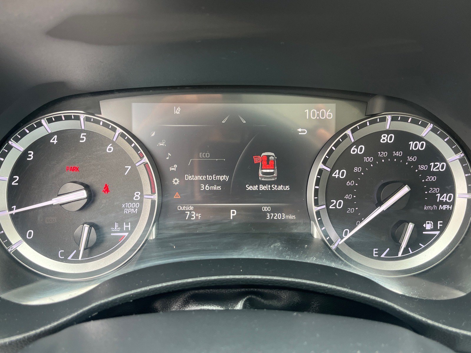 Used 2022 Toyota Highlander XLE AWD/4WD image 8