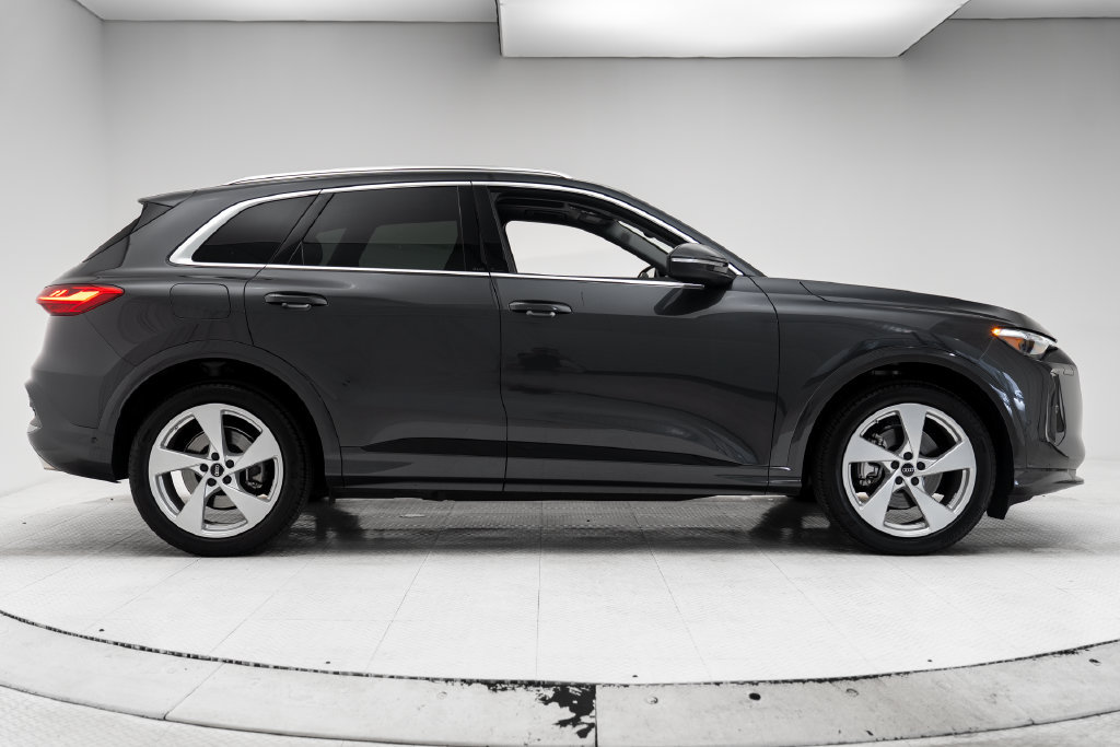 Certified 2025 Audi Q5 Prestige AWD/4WD image 47