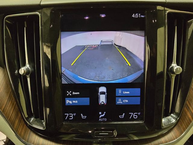 Used 2021 Volvo XC60 T5 Momentum AWD/4WD image 16