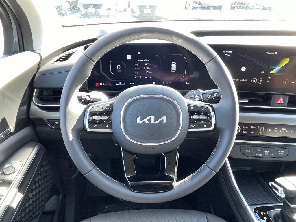 New 2026 Kia Carnival SX w/ SX Dark Edition Package image 12